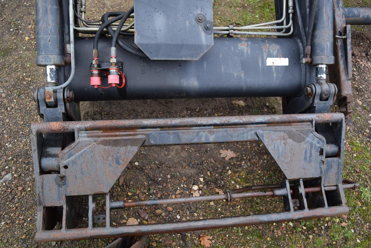 Stoll Robust F71 - Pemuat depan untuk traktor: gambar 2 Stoll Robust F71 - Pemuat depan untuk traktor: gambar 2