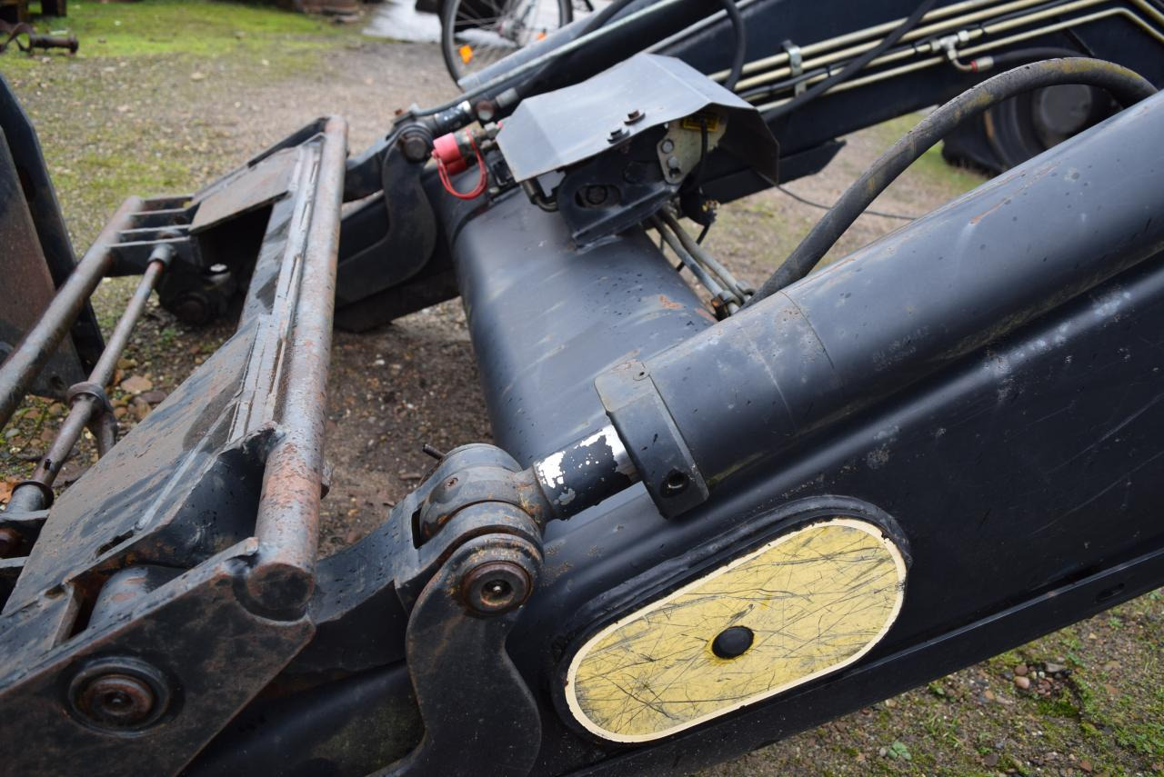 Stoll Robust F71 - Pemuat depan untuk traktor: gambar 4 Stoll Robust F71 - Pemuat depan untuk traktor: gambar 4