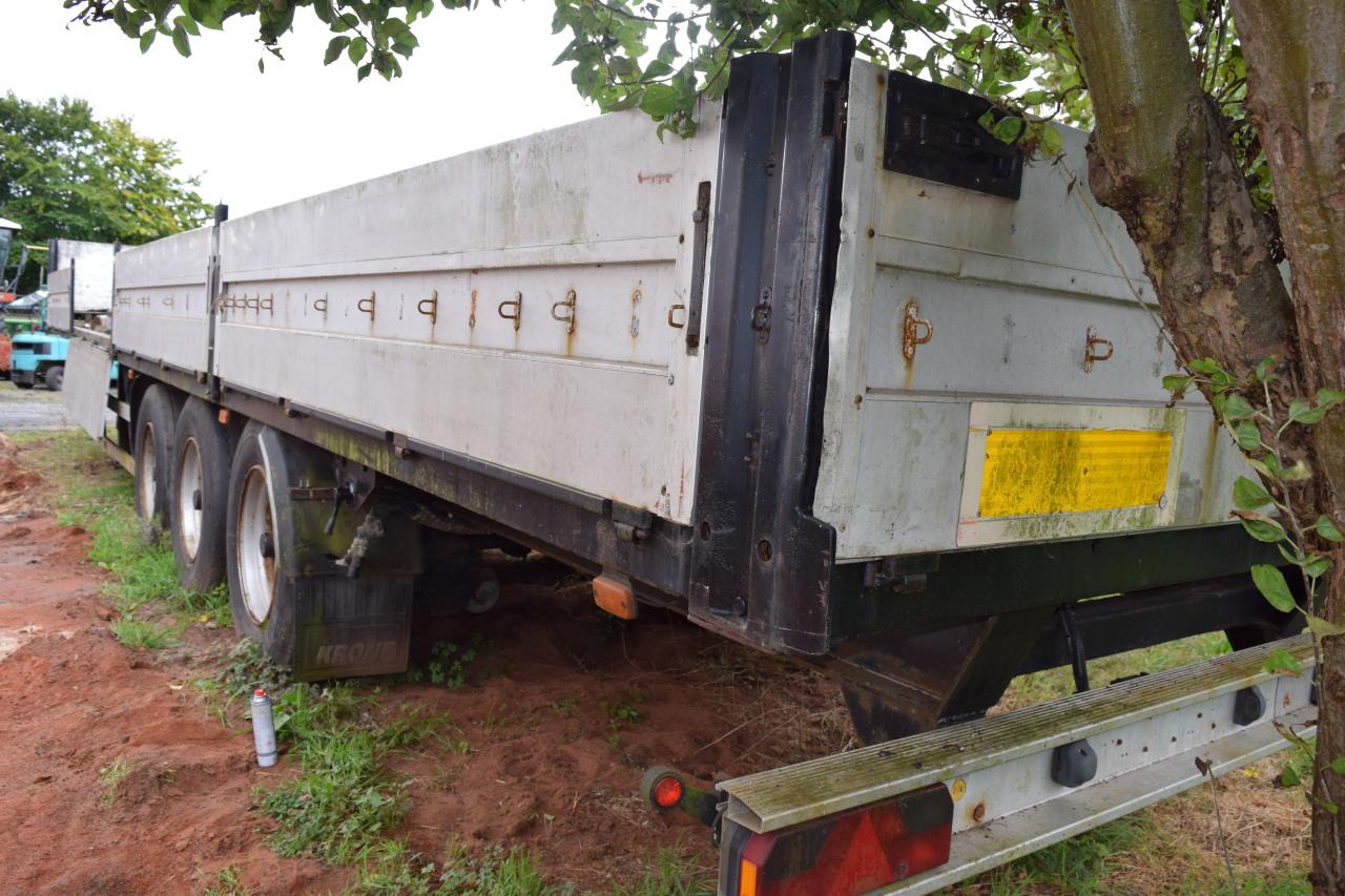 Wielton PTS 34.100 - Trailer dengan terpal samping: gambar 3 Wielton PTS 34.100 - Trailer dengan terpal samping: gambar 3