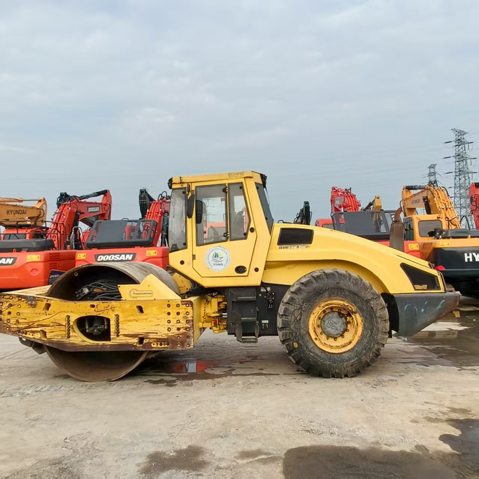 BOMAG BW226DH - Roller jalan: gambar 1 BOMAG BW226DH - Roller jalan: gambar 1