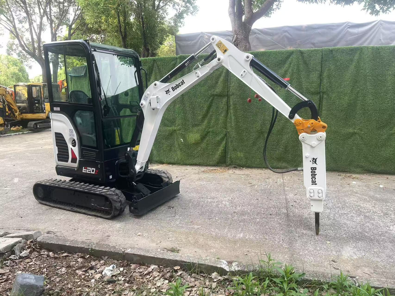 Bobcat E20Z - Ekskavator mini: gambar 3 Bobcat E20Z - Ekskavator mini: gambar 3
