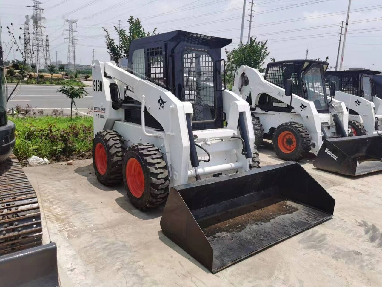 Bobcat S130 - Skid steer: gambar 5 Bobcat S130 - Skid steer: gambar 5