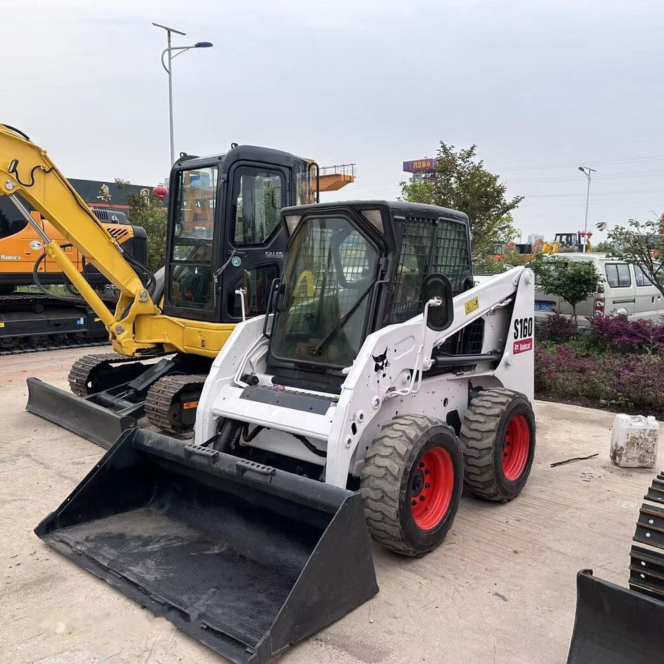 Bobcat S160 - Skid steer: gambar 2 Bobcat S160 - Skid steer: gambar 2