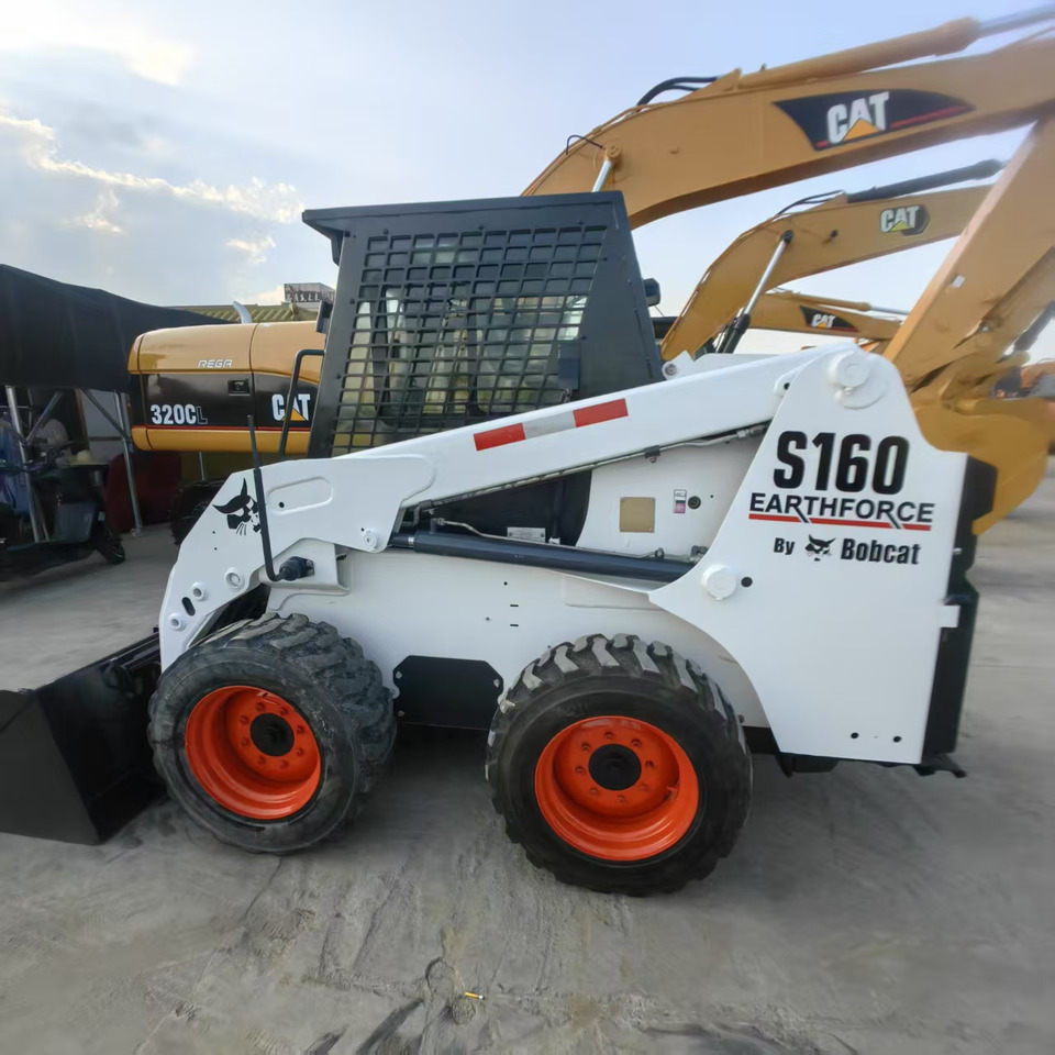 Bobcat S160 - Skid steer: gambar 1 Bobcat S160 - Skid steer: gambar 1