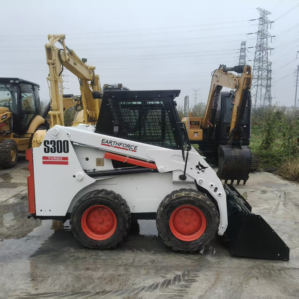 Bobcat S300 - Skid steer: gambar 5 Bobcat S300 - Skid steer: gambar 5