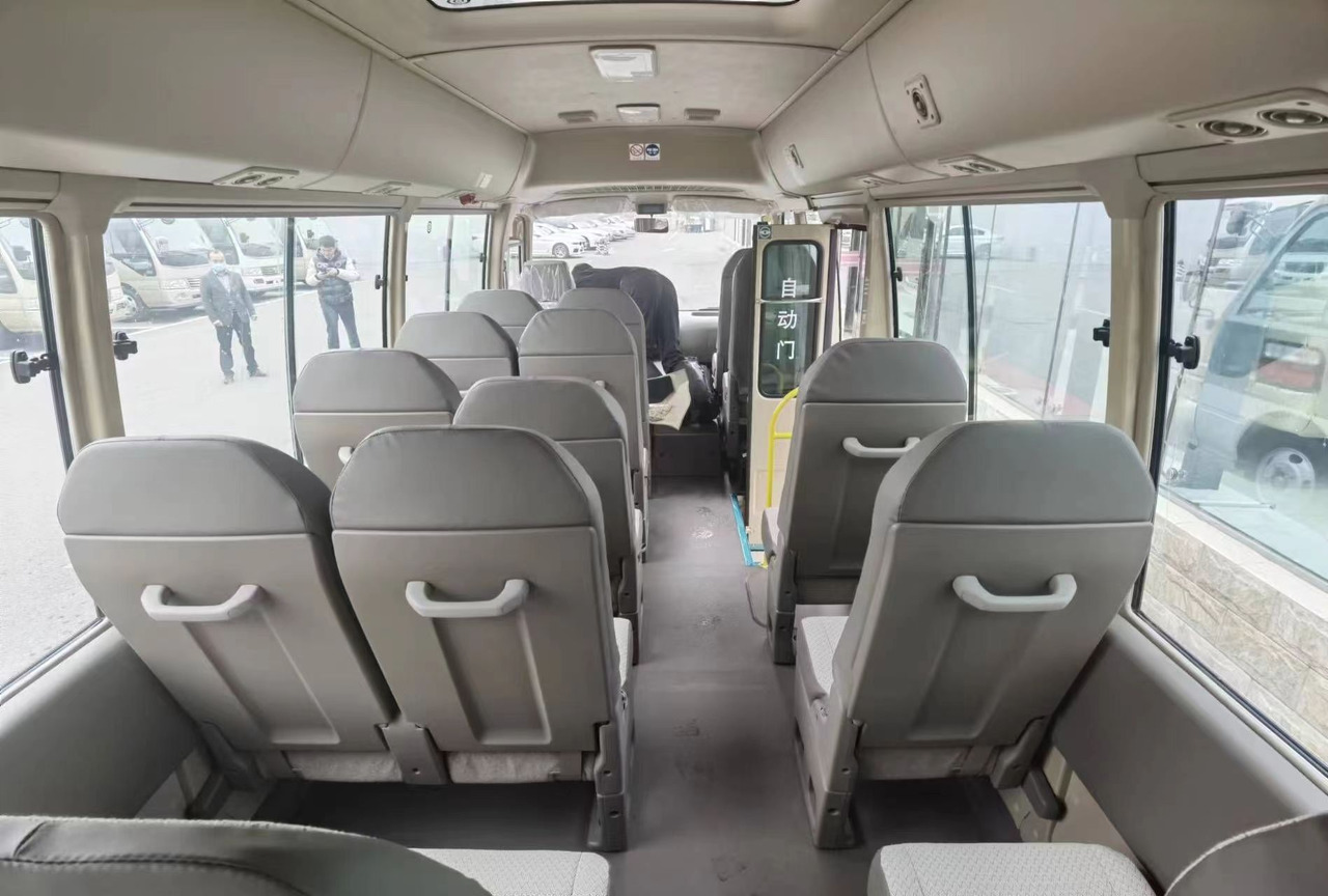 TOYOTA COASTER - Bus: gambar 3 TOYOTA COASTER - Bus: gambar 3