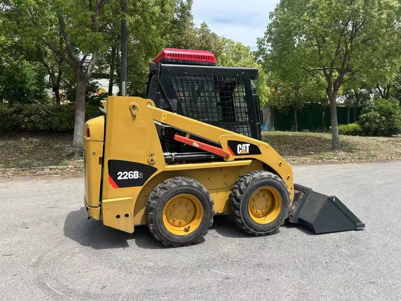 CAT 226B3 - Skid steer: gambar 1 CAT 226B3 - Skid steer: gambar 1