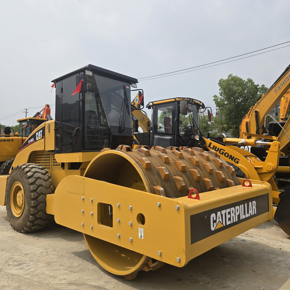 CAT CS683E - Pemadat: gambar 2 CAT CS683E - Pemadat: gambar 2