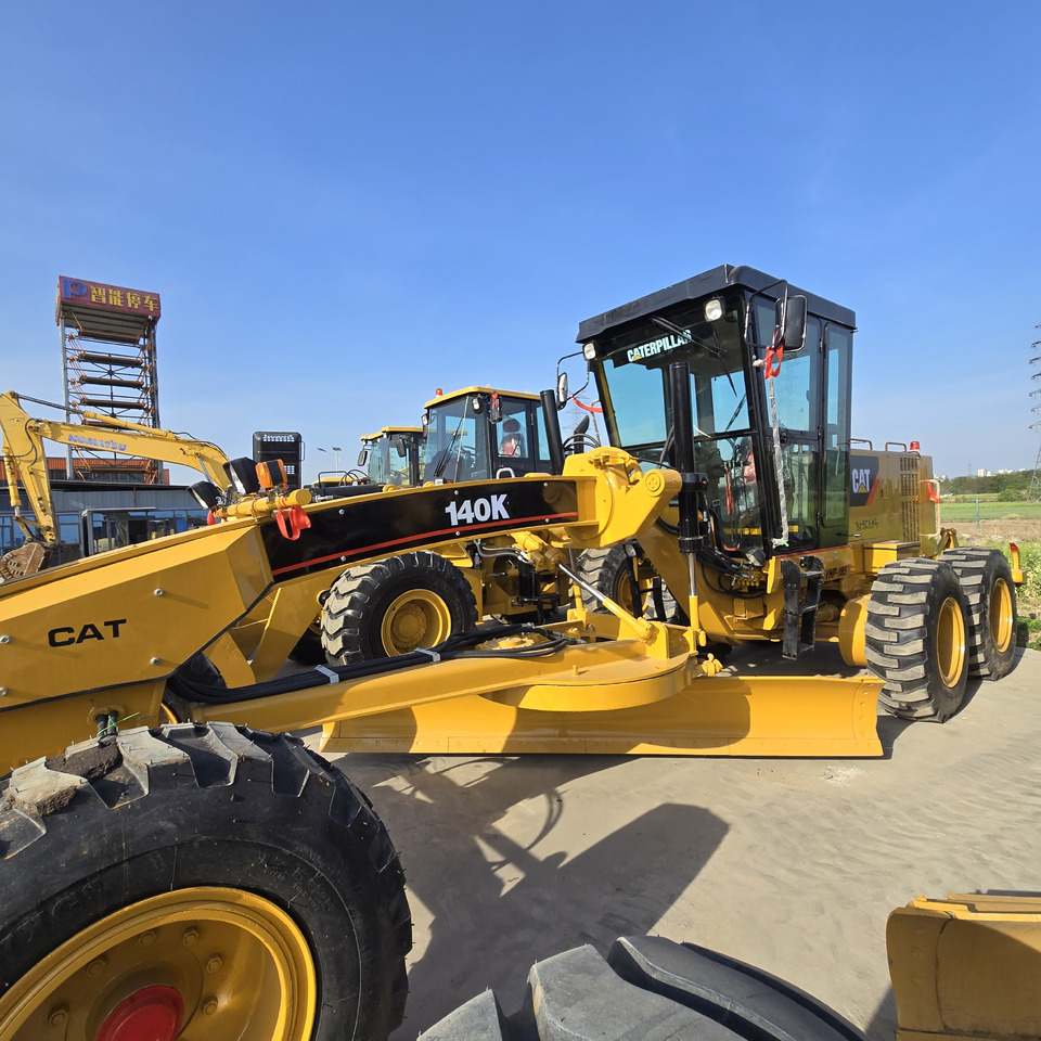 CATERPILLAR 140K - Grader: gambar 5 CATERPILLAR 140K - Grader: gambar 5
