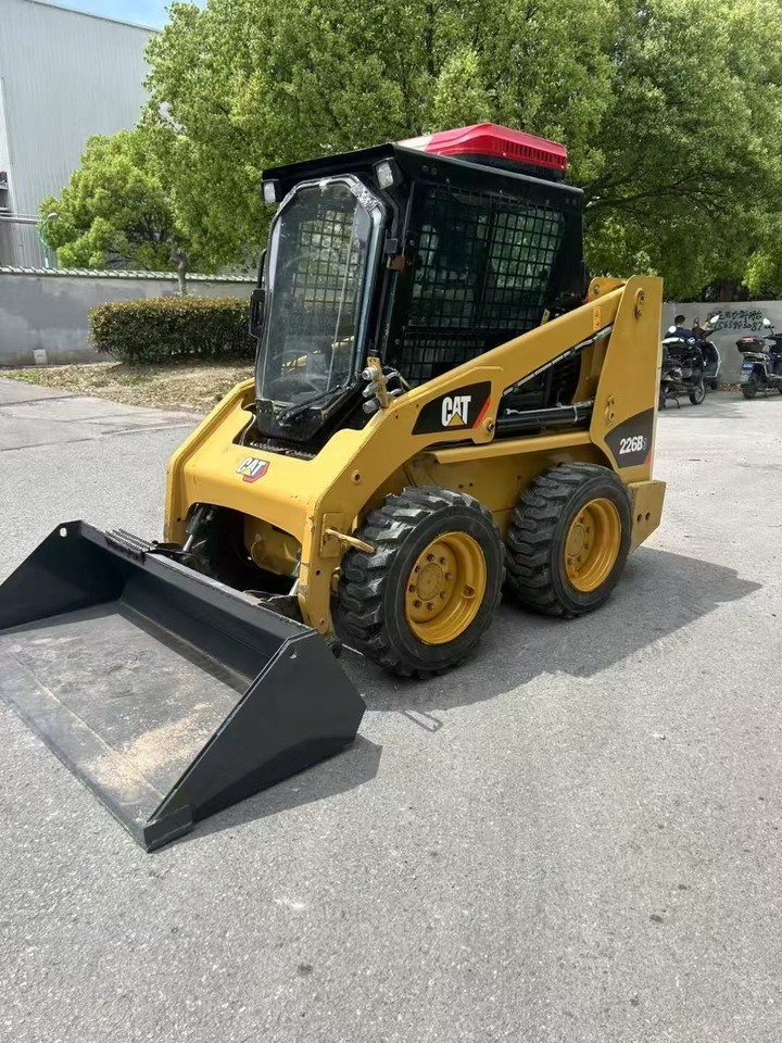 CATERPILLAR 226B-3 - Skid steer: gambar 1 CATERPILLAR 226B-3 - Skid steer: gambar 1