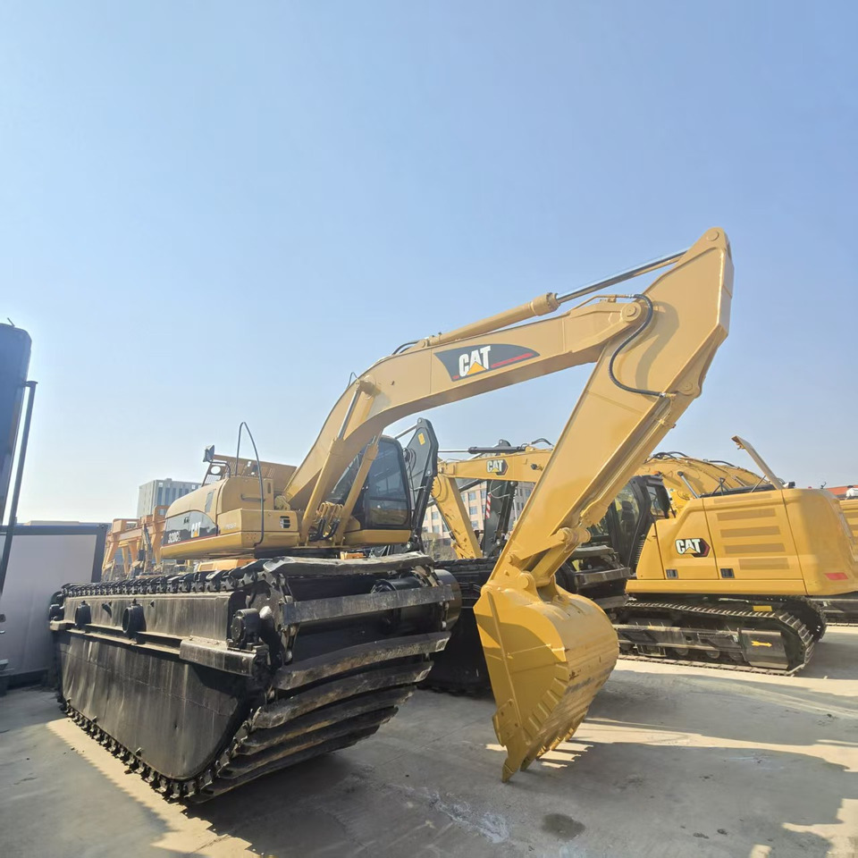 CATERPILLAR 320C - Ekskavator amfibi: gambar 3 CATERPILLAR 320C - Ekskavator amfibi: gambar 3