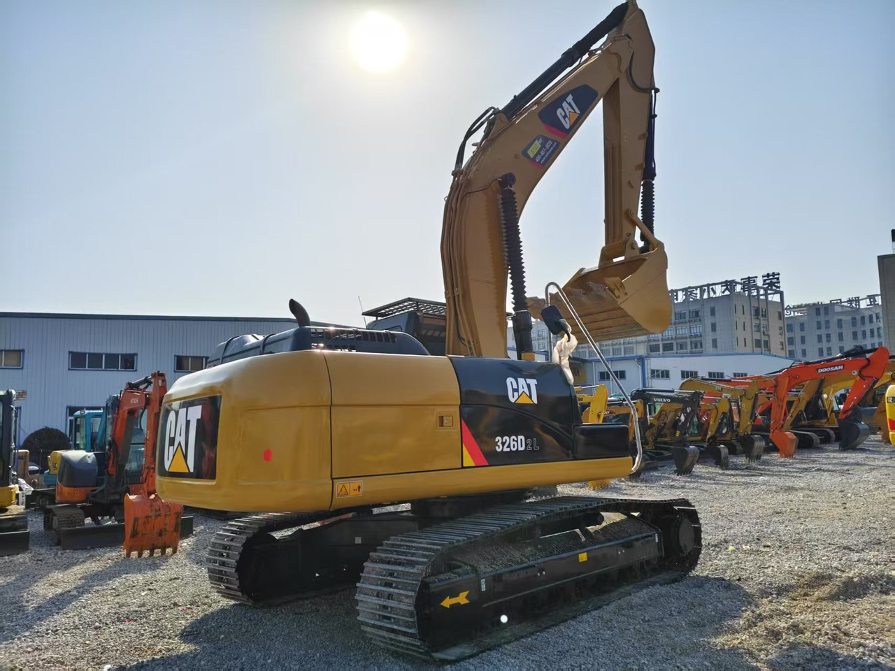 CATERPILLAR 326D2L - Ekskavator penghancur: gambar 2 CATERPILLAR 326D2L - Ekskavator penghancur: gambar 2