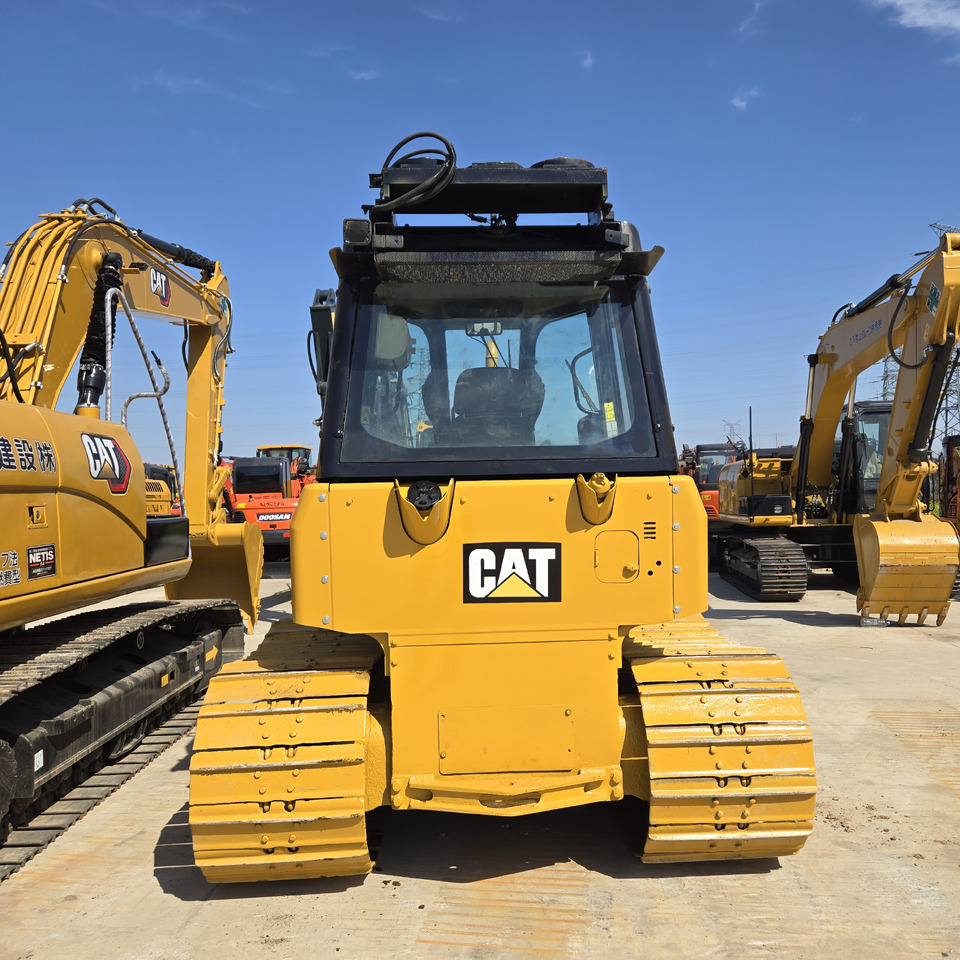 CATERPILLAR D5K - Bulldozer: gambar 3 CATERPILLAR D5K - Bulldozer: gambar 3