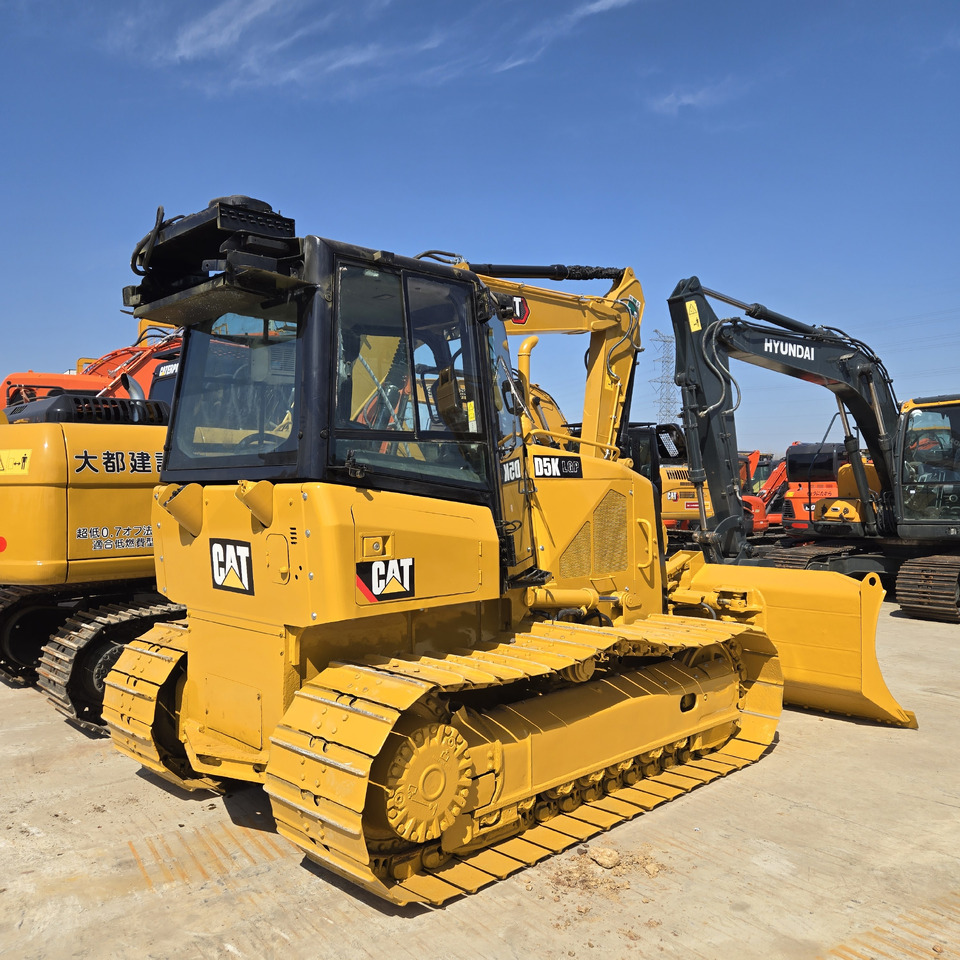CATERPILLAR D5K - Bulldozer: gambar 2 CATERPILLAR D5K - Bulldozer: gambar 2