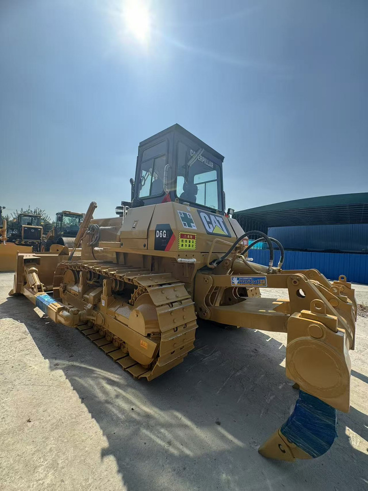 CATERPILLAR D6G - Bulldozer: gambar 3 CATERPILLAR D6G - Bulldozer: gambar 3