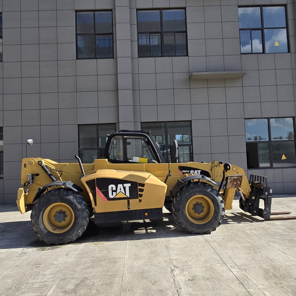 CATERPILLAR TH414 - Boom teleskopik: gambar 2 CATERPILLAR TH414 - Boom teleskopik: gambar 2