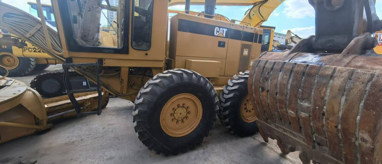 Caterpillar 140H - Grader: gambar 4 Caterpillar 140H - Grader: gambar 4