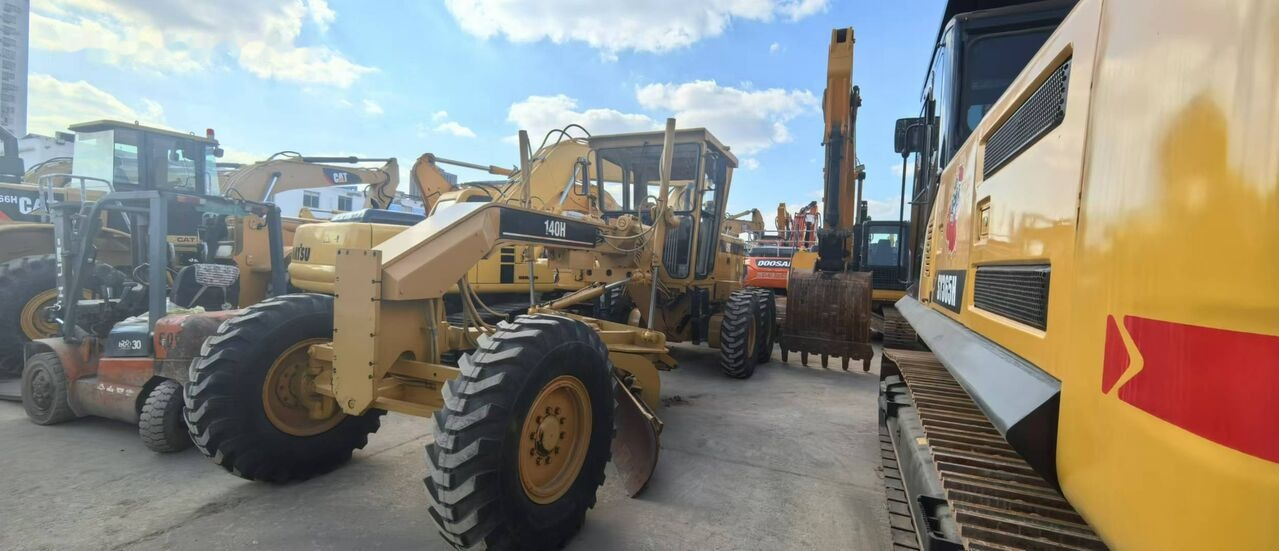 Caterpillar 140H - Grader: gambar 2 Caterpillar 140H - Grader: gambar 2