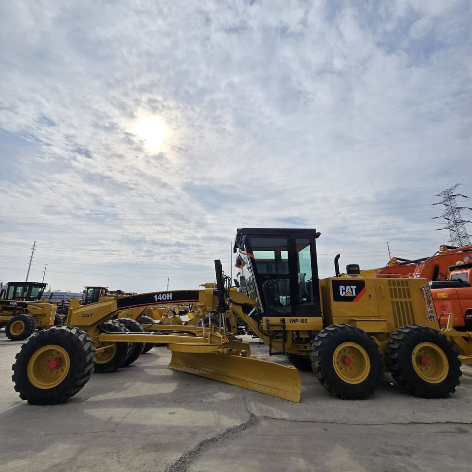 Caterpillar 140H - Grader: gambar 2 Caterpillar 140H - Grader: gambar 2