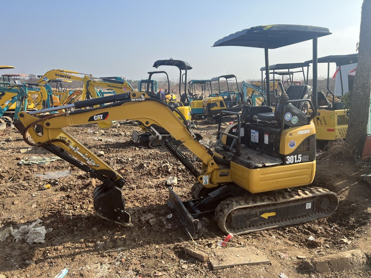 Caterpillar 301.5CR - Ekskavator mini: gambar 5 Caterpillar 301.5CR - Ekskavator mini: gambar 5