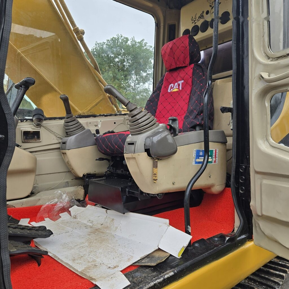 Caterpillar 320BL - Ekskavator perayap: gambar 2 Caterpillar 320BL - Ekskavator perayap: gambar 2