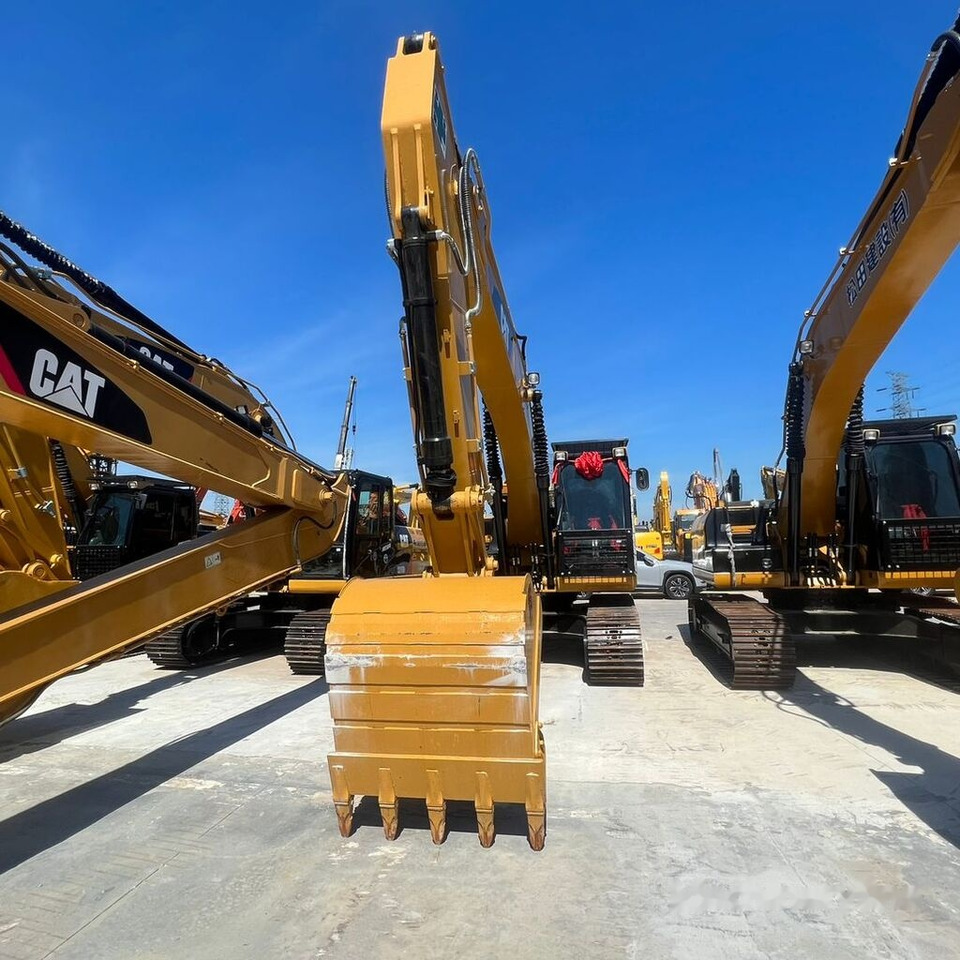Caterpillar 320D2 - Ekskavator perayap: gambar 2 Caterpillar 320D2 - Ekskavator perayap: gambar 2