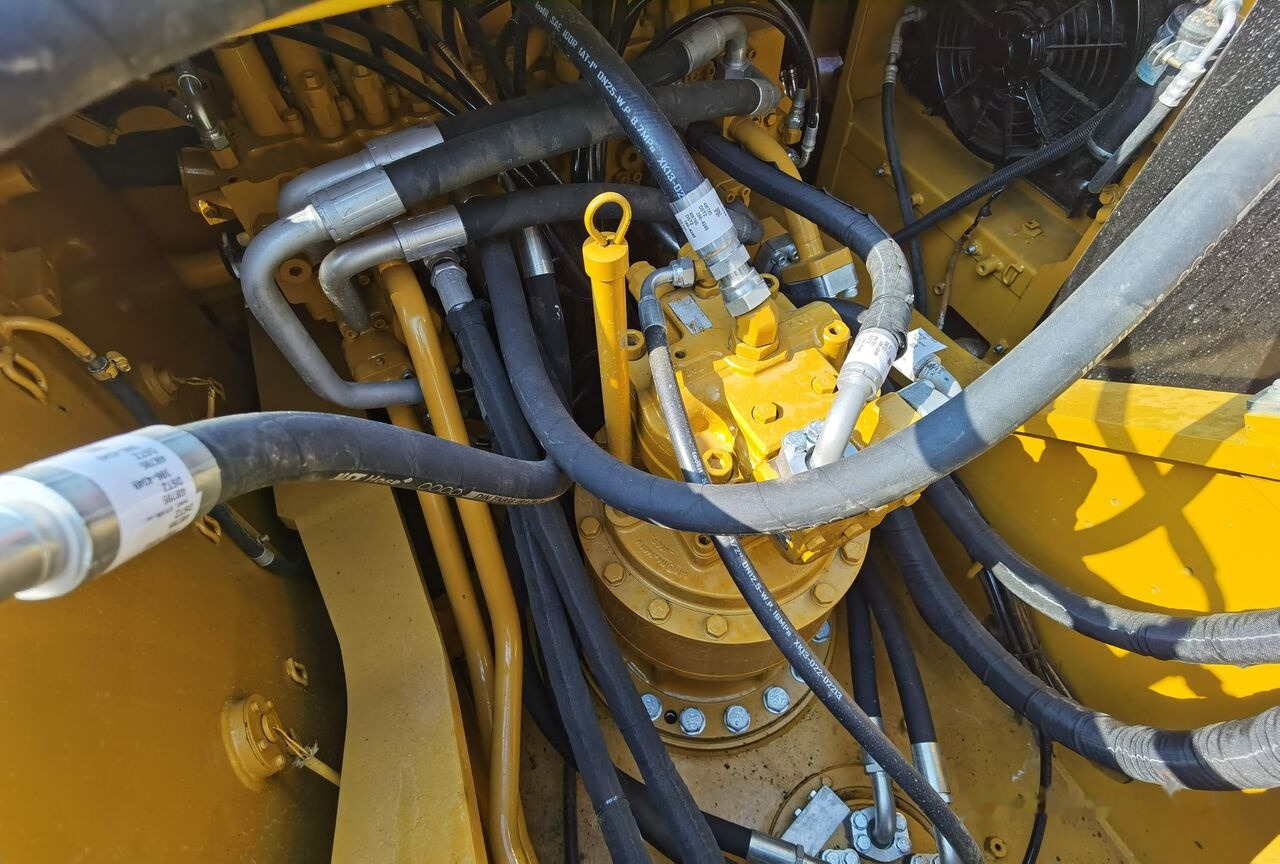 Caterpillar 329D2L - Ekskavator perayap: gambar 2 Caterpillar 329D2L - Ekskavator perayap: gambar 2
