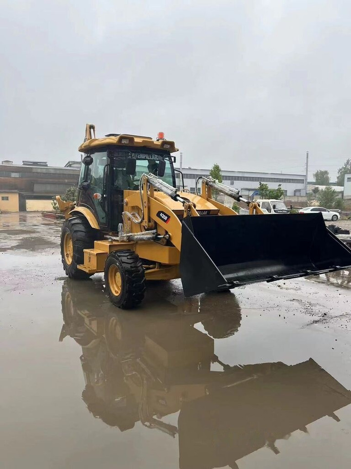 Caterpillar 420F - Backhoe loader: gambar 4 Caterpillar 420F - Backhoe loader: gambar 4
