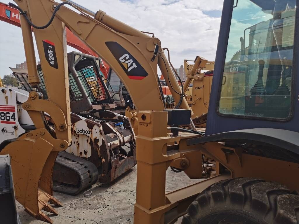 Caterpillar 420F - Backhoe loader: gambar 2 Caterpillar 420F - Backhoe loader: gambar 2