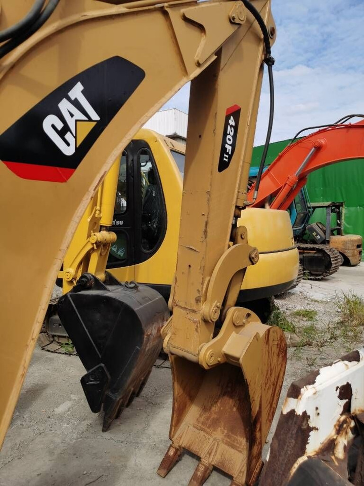 Caterpillar 420F - Backhoe loader: gambar 4 Caterpillar 420F - Backhoe loader: gambar 4