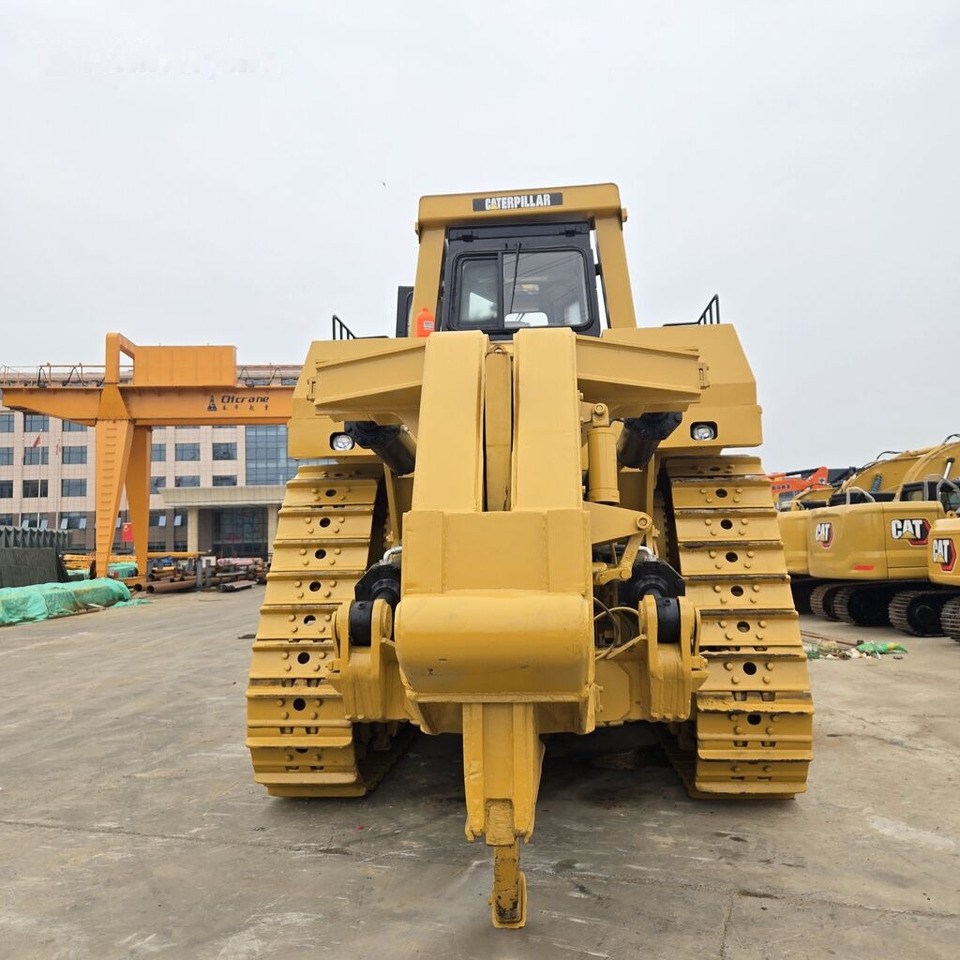 Caterpillar D10R - Bulldozer: gambar 4 Caterpillar D10R - Bulldozer: gambar 4