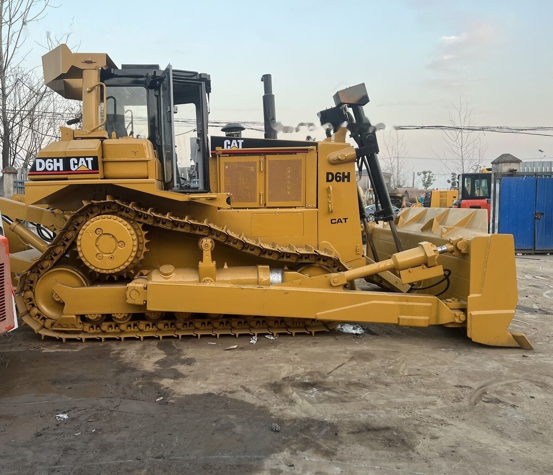 Caterpillar D6H - Bulldozer: gambar 5 Caterpillar D6H - Bulldozer: gambar 5