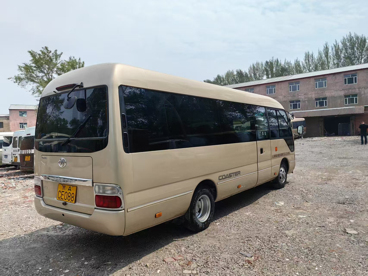 Coaster - Bus mini, Van penumpang: gambar 3 Coaster - Bus mini, Van penumpang: gambar 3