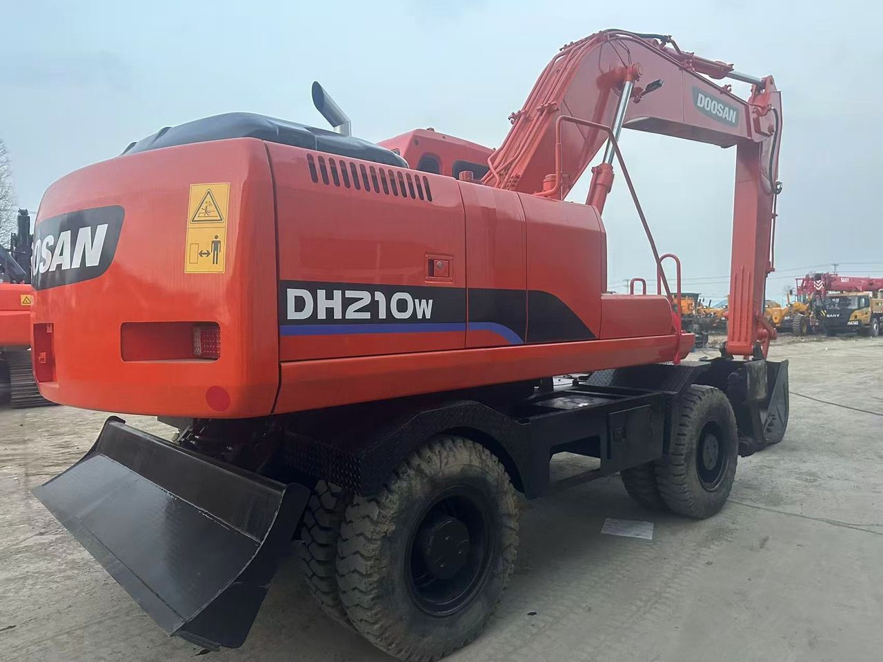 Leasing DOOSAN DH210W DOOSAN DH210W: gambar 6