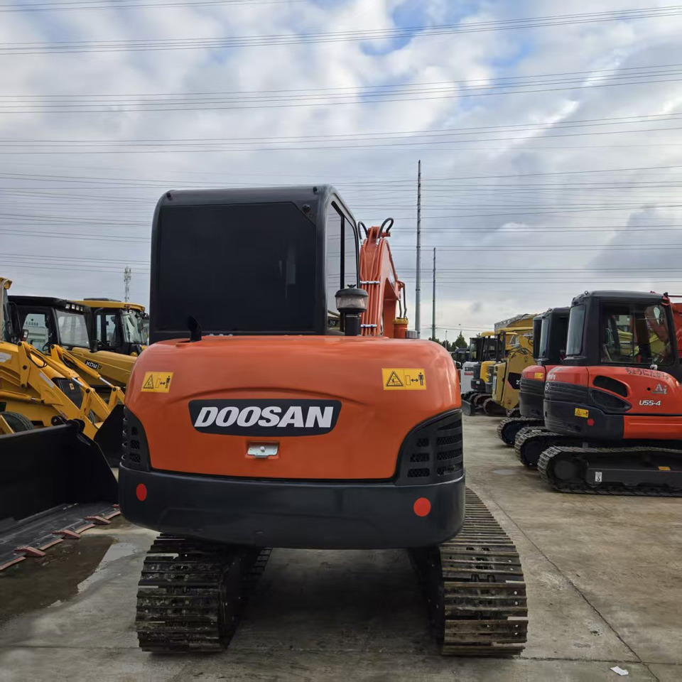 DOOSAN DH60-7 - Ekskavator mini: gambar 3 DOOSAN DH60-7 - Ekskavator mini: gambar 3