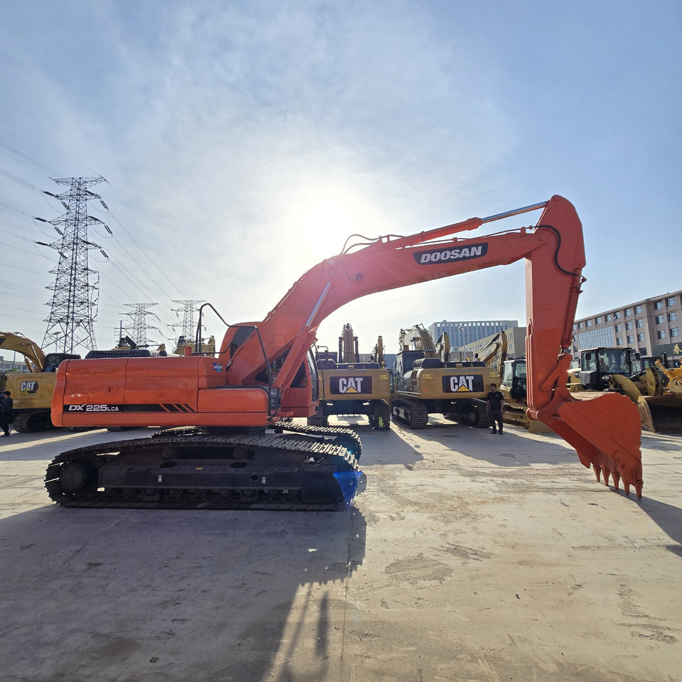 DOOSAN DX225LCA - Ekskavator perayap: gambar 2 DOOSAN DX225LCA - Ekskavator perayap: gambar 2