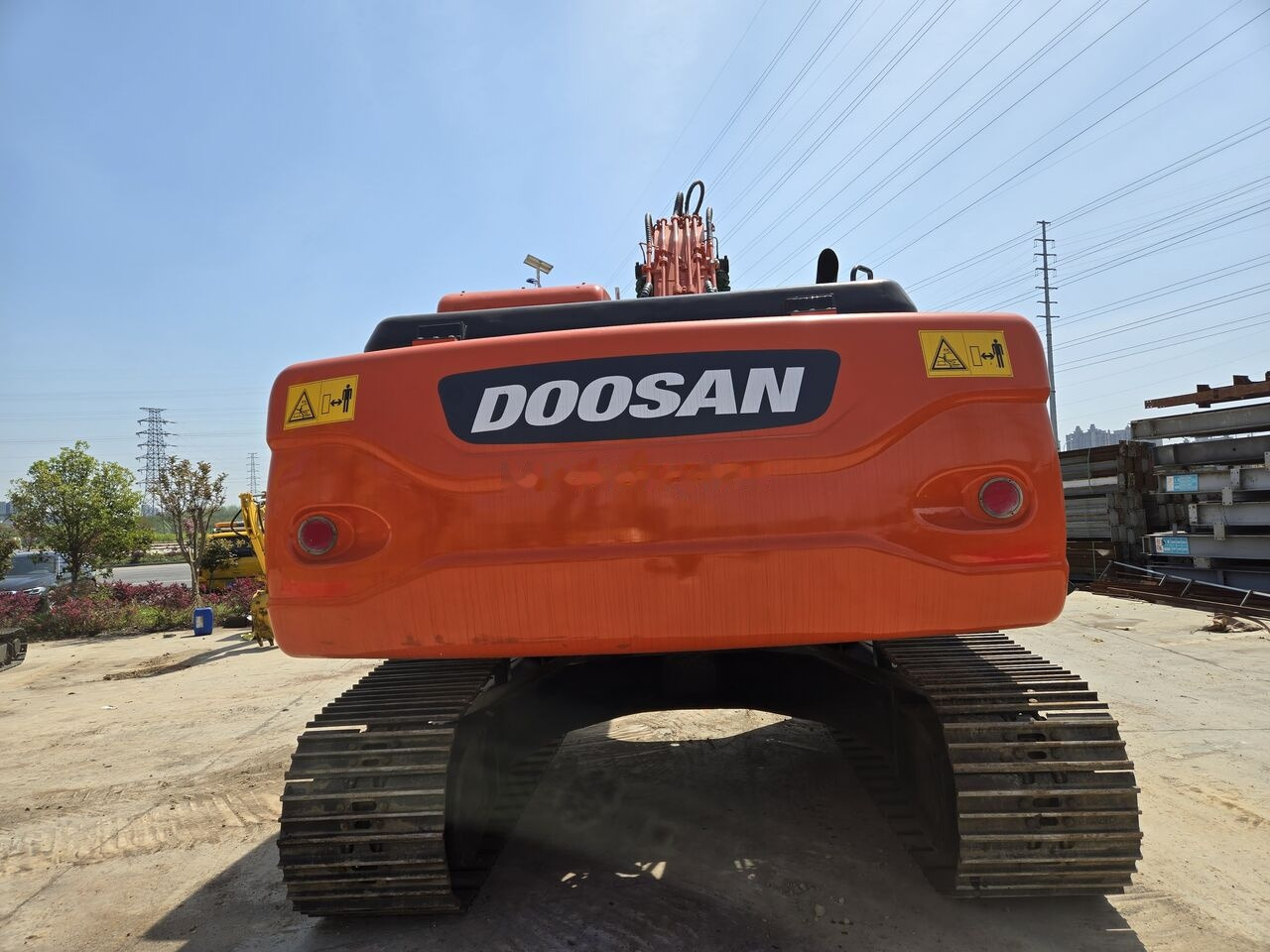 Doosan DX225 - Ekskavator perayap: gambar 3 Doosan DX225 - Ekskavator perayap: gambar 3