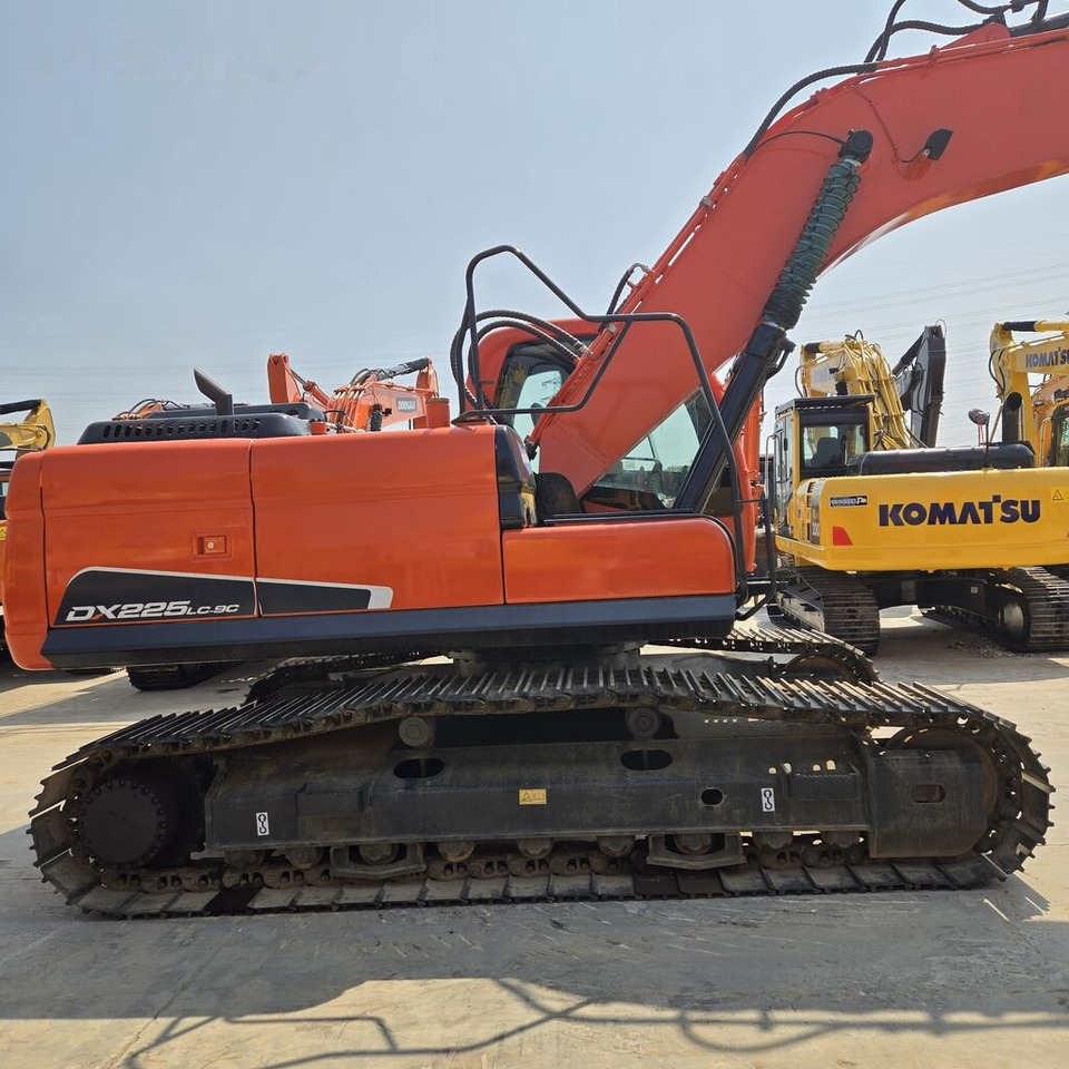 Ekskavator perayap Doosan DX225: gambar 6