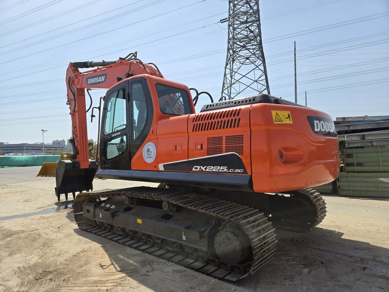 Doosan DX225 - Ekskavator perayap: gambar 2 Doosan DX225 - Ekskavator perayap: gambar 2