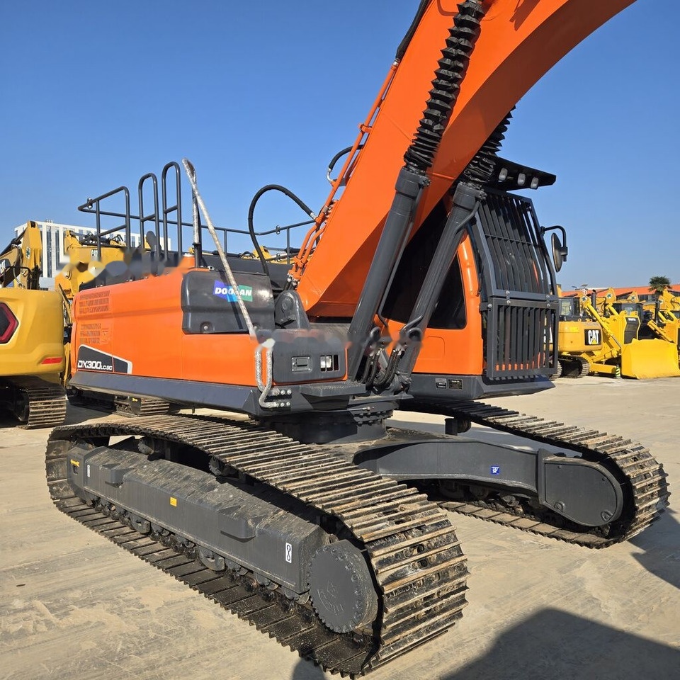 Doosan DX300 - Ekskavator perayap: gambar 3 Doosan DX300 - Ekskavator perayap: gambar 3