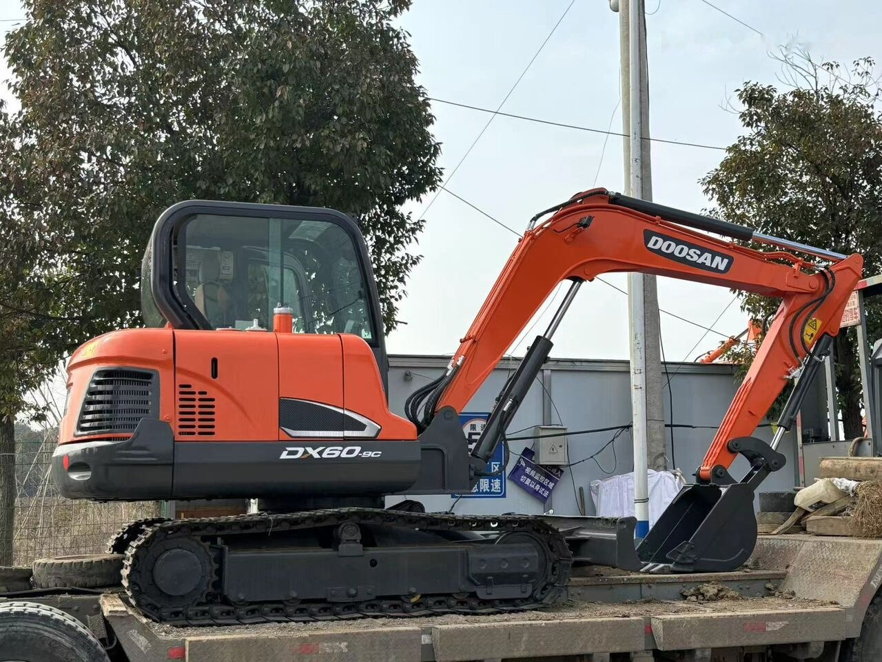 Doosan DX60 - Ekskavator mini: gambar 5 Doosan DX60 - Ekskavator mini: gambar 5