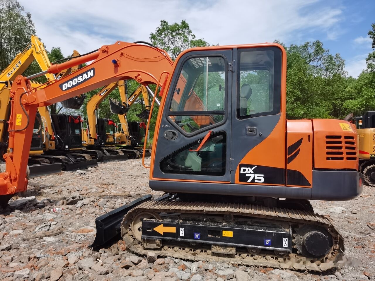 Doosan DX75 - Ekskavator perayap: gambar 3 Doosan DX75 - Ekskavator perayap: gambar 3