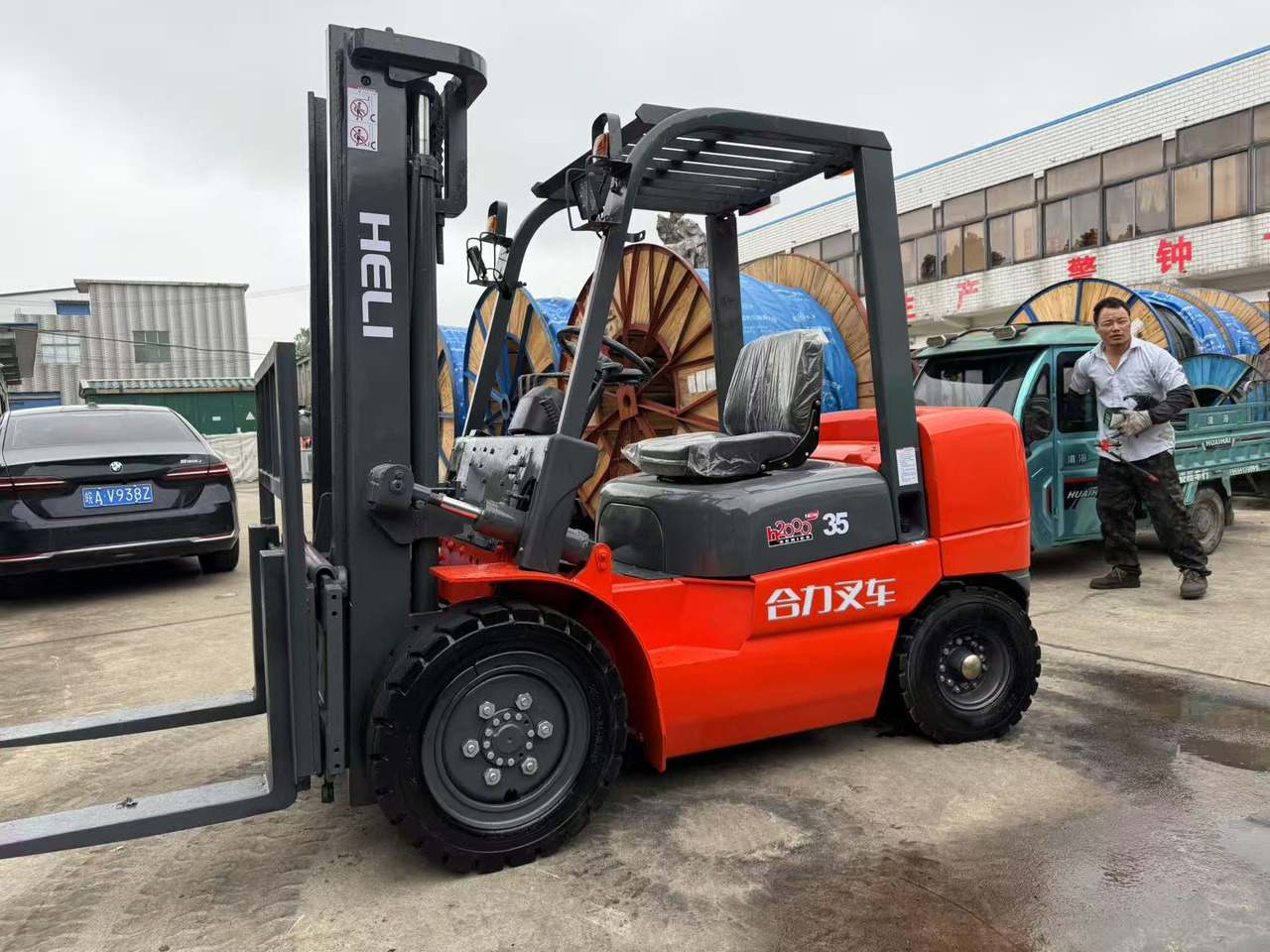 HELI FD35 - Forklift diesel: gambar 1 HELI FD35 - Forklift diesel: gambar 1