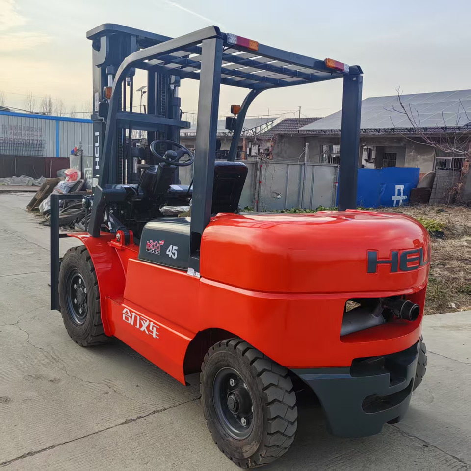 HELI FD45 - Forklift diesel: gambar 3 HELI FD45 - Forklift diesel: gambar 3