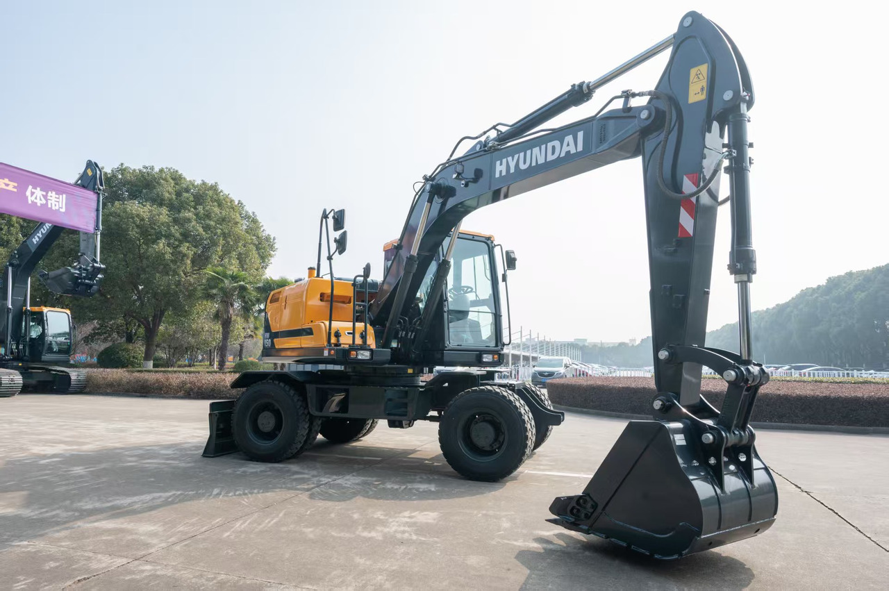 HYUNDAI HW150 - Ekskavator roda: gambar 5 HYUNDAI HW150 - Ekskavator roda: gambar 5