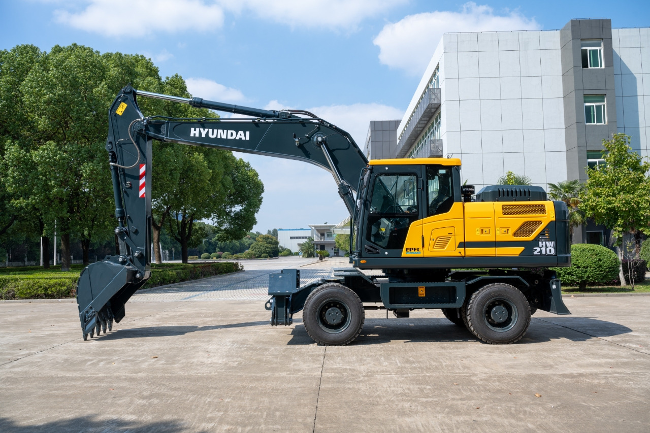 HYUNDAI HW210 - Ekskavator roda: gambar 3 HYUNDAI HW210 - Ekskavator roda: gambar 3