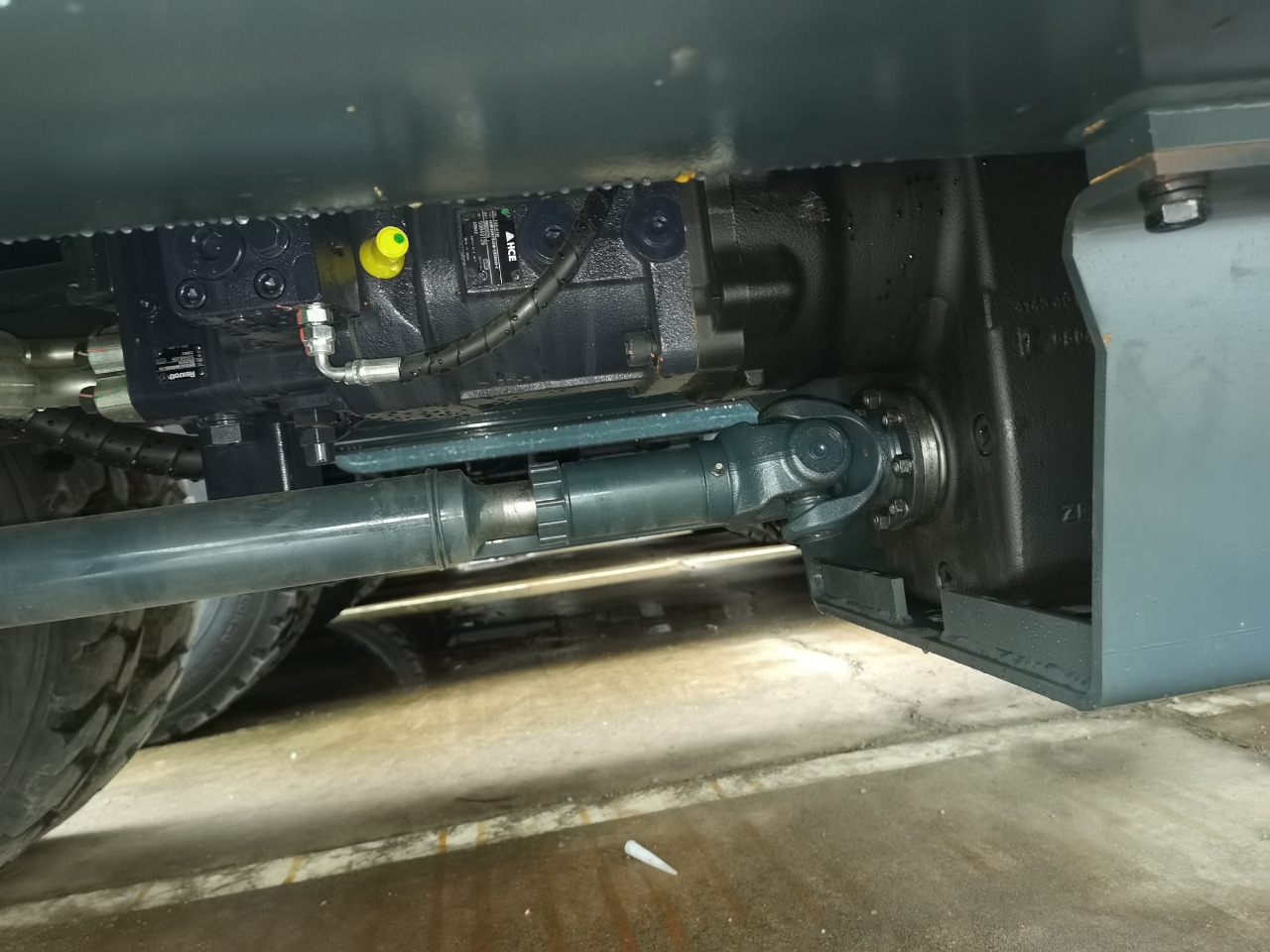 HYUNDAI HW210 - Ekskavator roda: gambar 5 HYUNDAI HW210 - Ekskavator roda: gambar 5