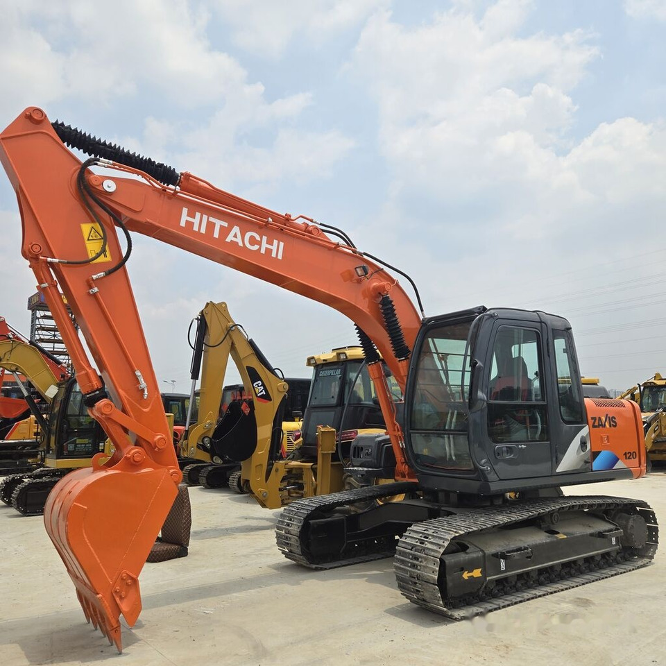 Hitachi ZX120 - Ekskavator perayap: gambar 3 Hitachi ZX120 - Ekskavator perayap: gambar 3