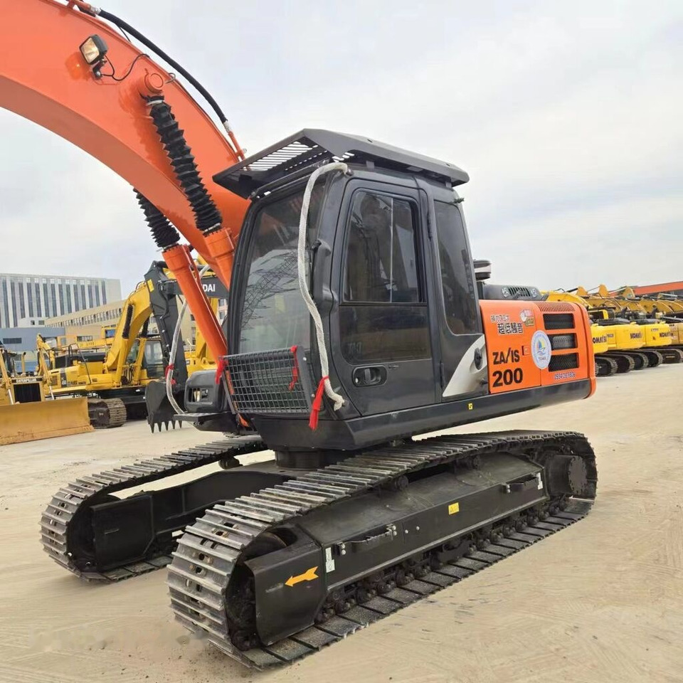 Hitachi ZX200 - Ekskavator perayap: gambar 3 Hitachi ZX200 - Ekskavator perayap: gambar 3