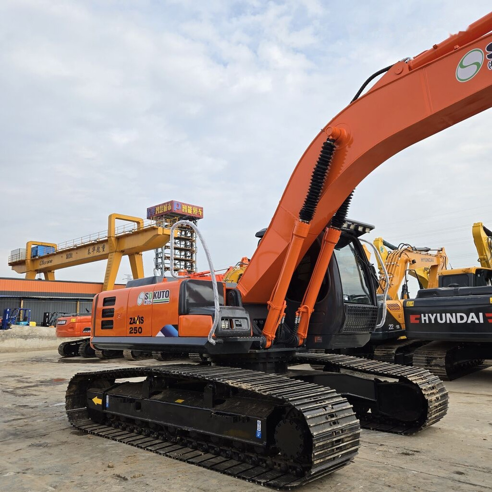 Ekskavator perayap Hitachi ZX250: gambar 8